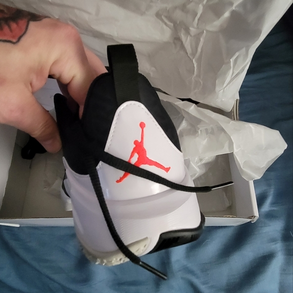 New nike air Jordan One Take 3 men's size 11 white , black , bright crimson. - Picture 13 of 16